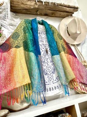 Rainbow Cashmere pashmina boho scarf/body wrap w hippy Gypsy resort vacay vibe